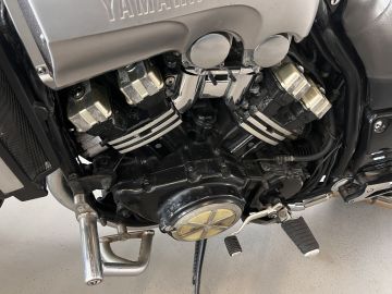 Yamaha Muscle Bike VMX 1200 V-Max | Doma Racing Exhaust |